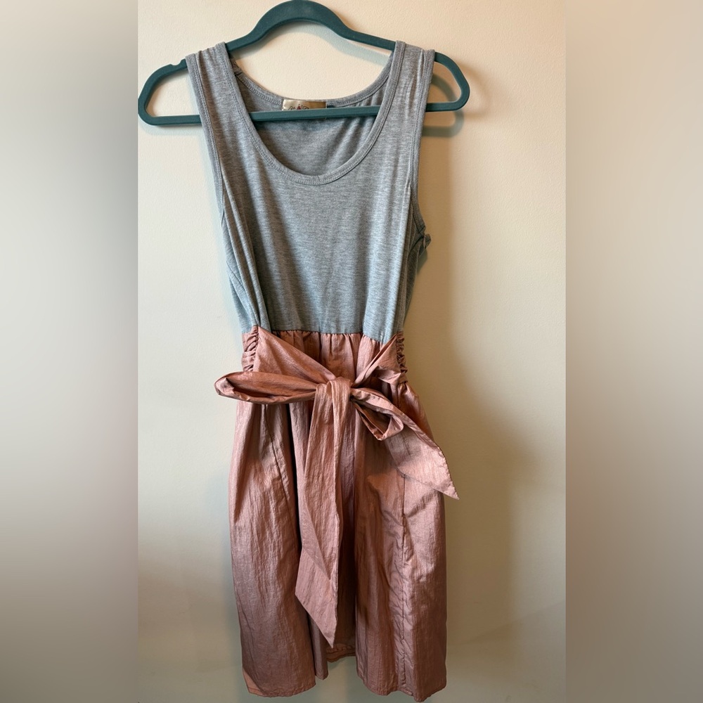 5th Culture Gray and Metallic Pink Dress with large bow detail